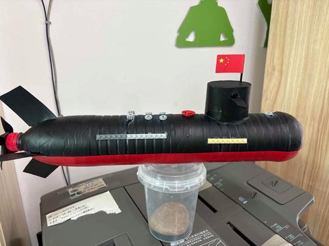 迷你世界怎么做浅水艇[图1]